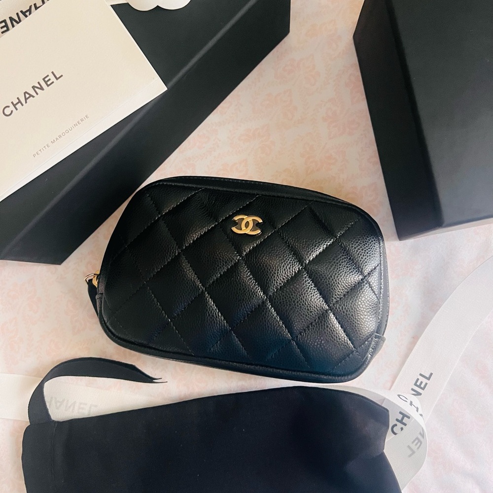🔥CHANEL Quilted Caviar Small Pouch/Cosmetic Case in Black